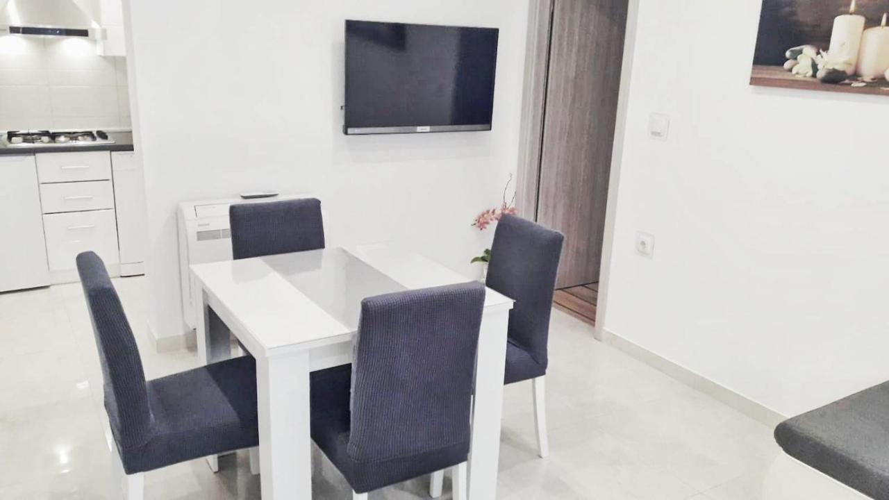 Apartment Srima Esterno foto